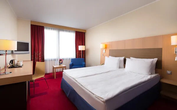 هتل پارک این بای رادیسون پریبالتیسکایا سن پترزبورگ